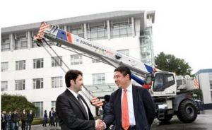 2015���ϰ������ȫ������ԽҰ���ؙC(j��)�Ј�����