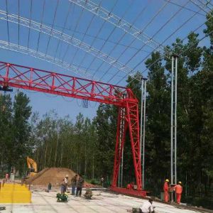 ���ʽ늄�(d��ng)���J�Tʽ���ؙC(j��)���b�F(xi��n)��(ch��ng)