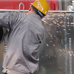 ɽ�|���x���ؙC(j��)е���޹�˾�����H��(ji��)�������¾��҂��ĳ���Ӣ��